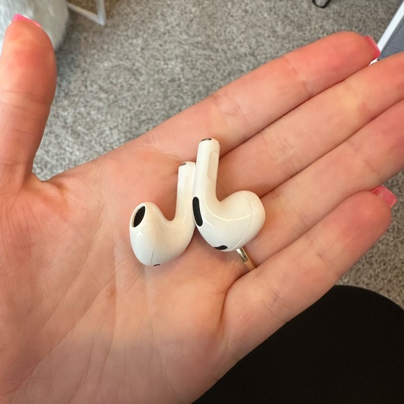 Apple AirPod 3rd Gen - Picture 10 of 14